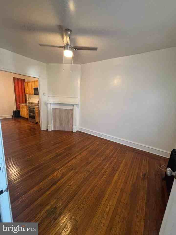 4812 N Fairhill St #1 - Photo 4 of 11