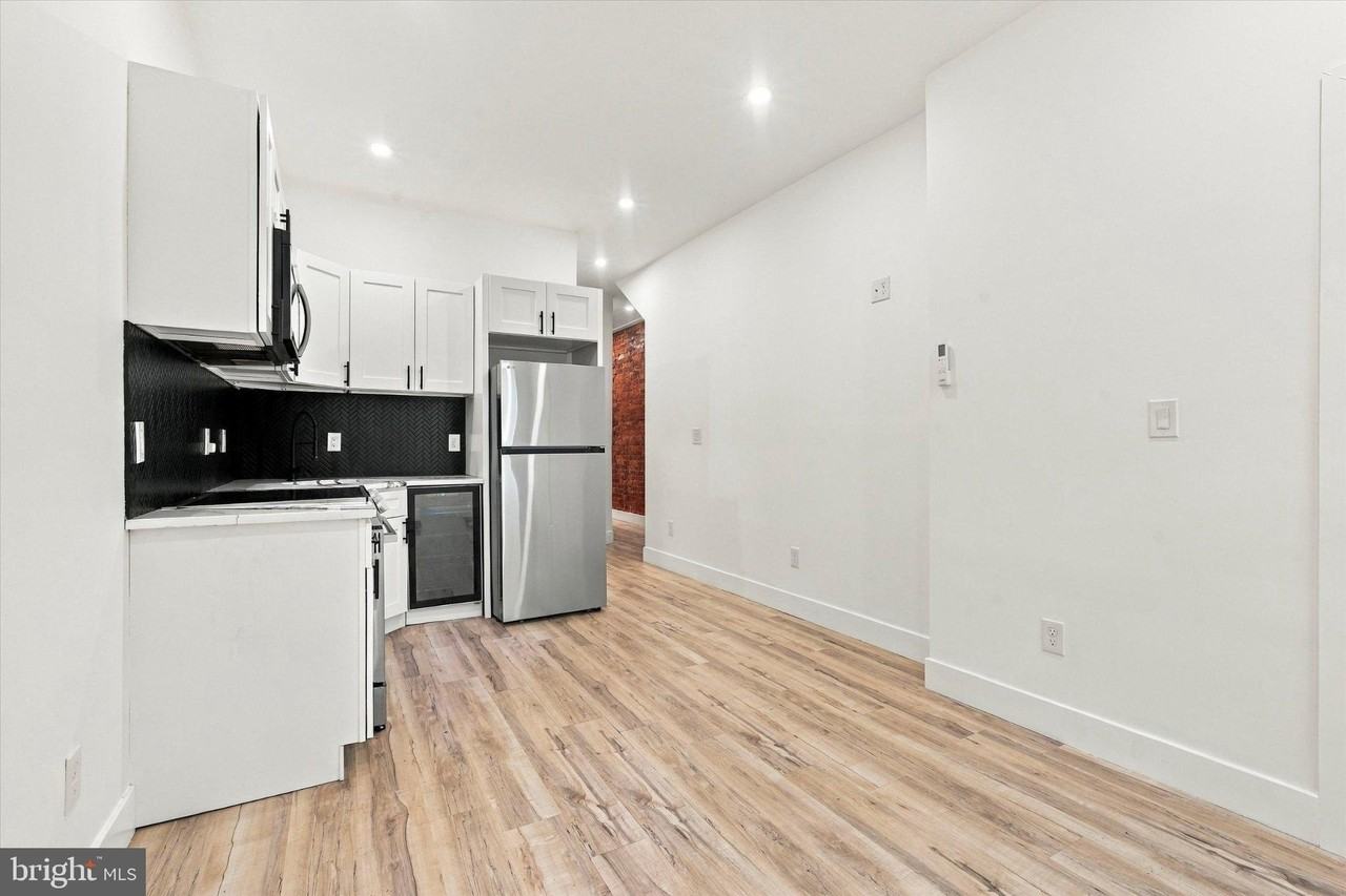 4535 N Gratz St #1 - Photo 5 of 18