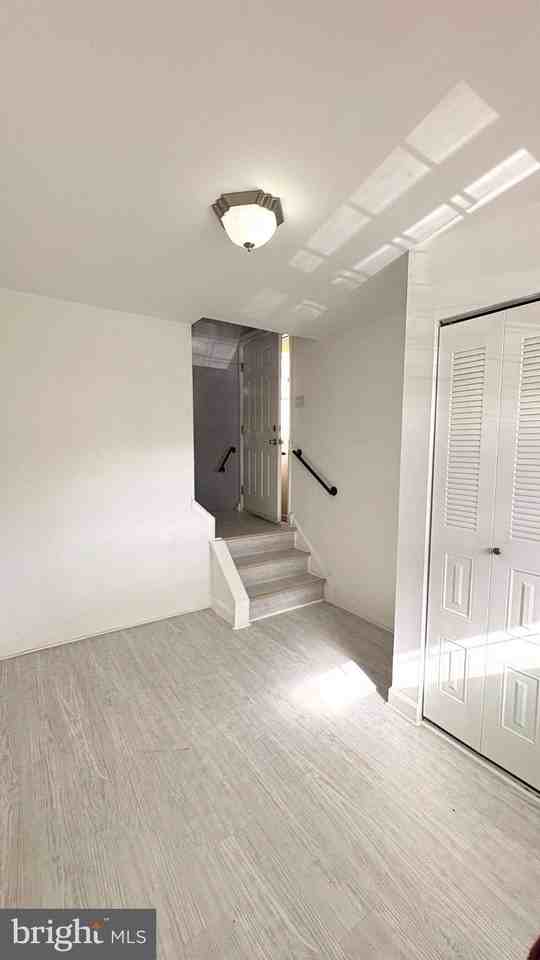 9109 Diplomat Pl - Photo 4 of 27