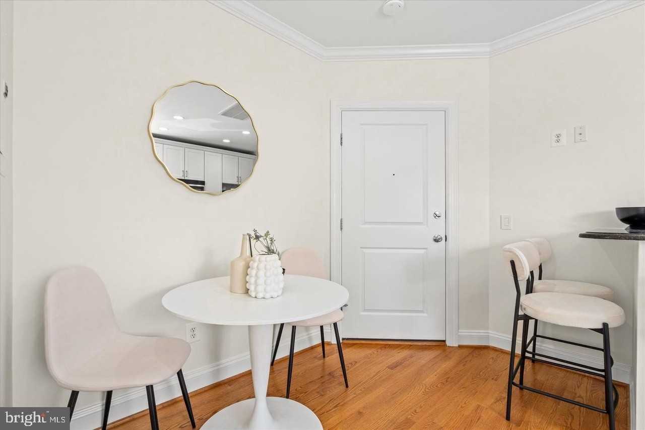 409 E Raymond Ave #6 - Photo 6 of 19
