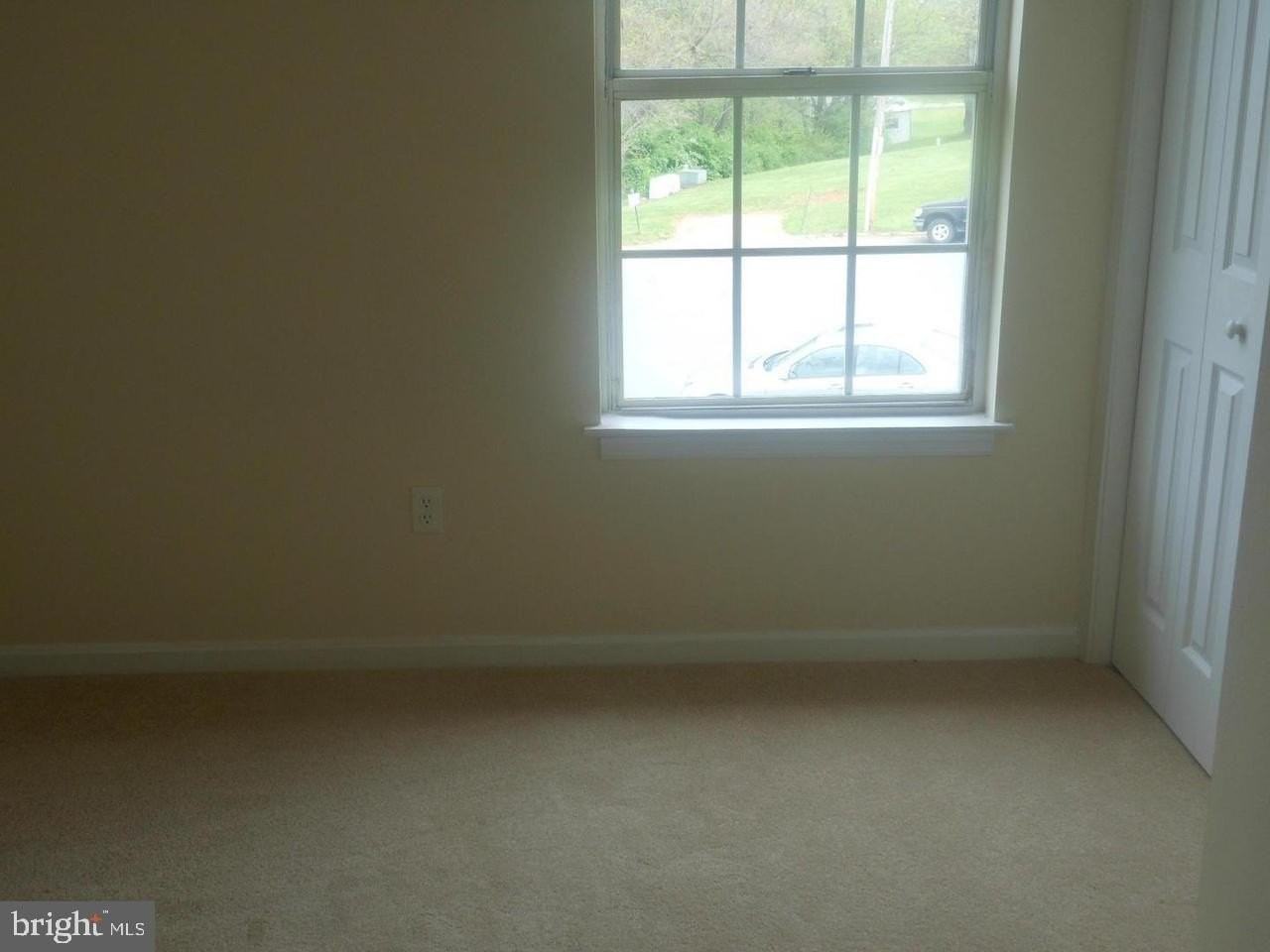 600 Highview Ct - Photo 5 of 9