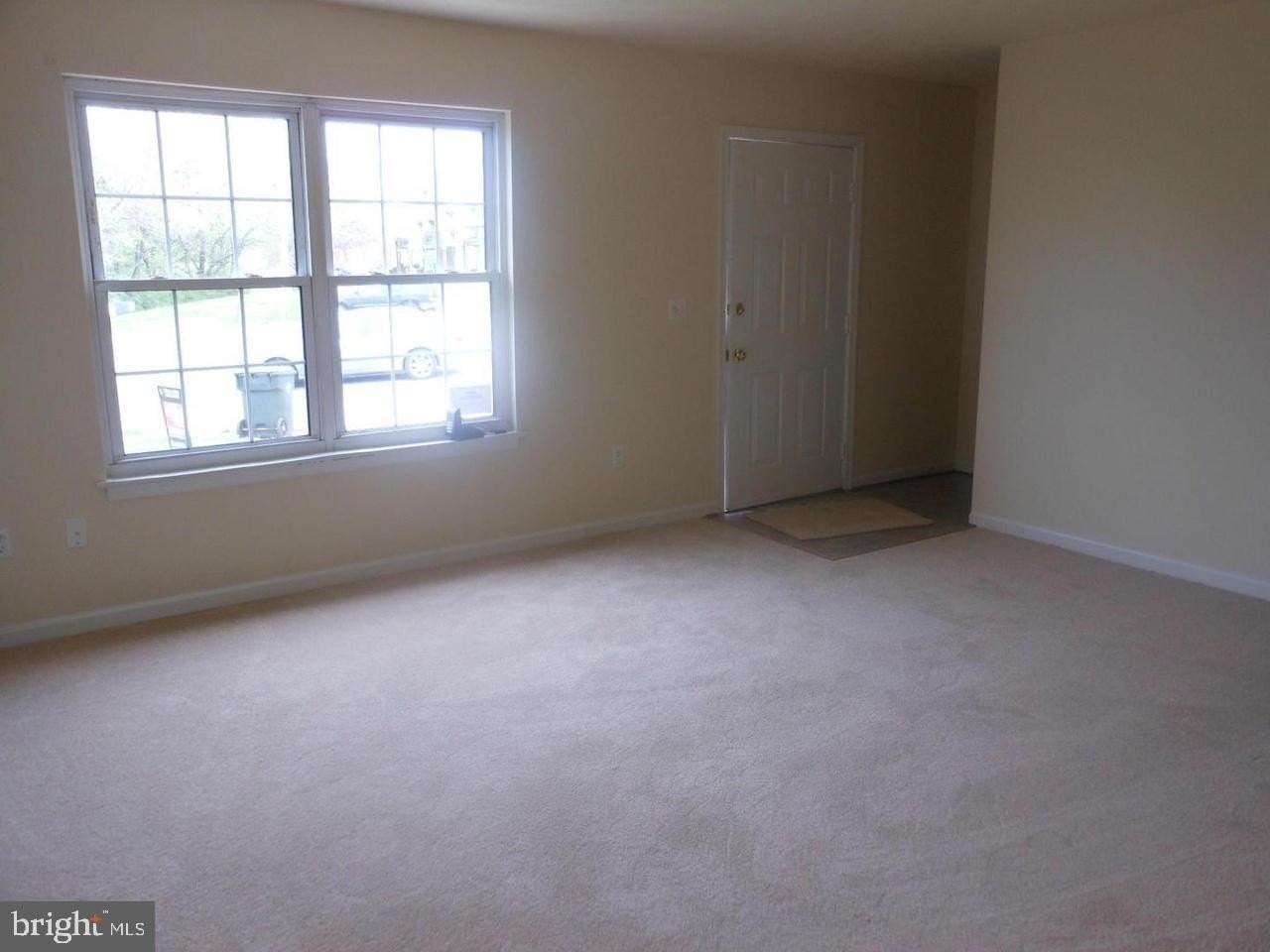 600 Highview Ct - Photo 6 of 9