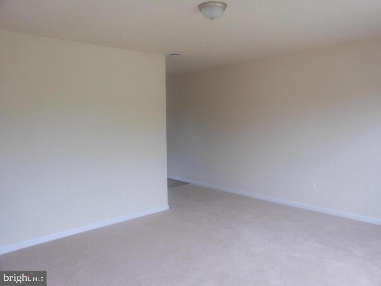 600 Highview Ct - Photo 7 of 9