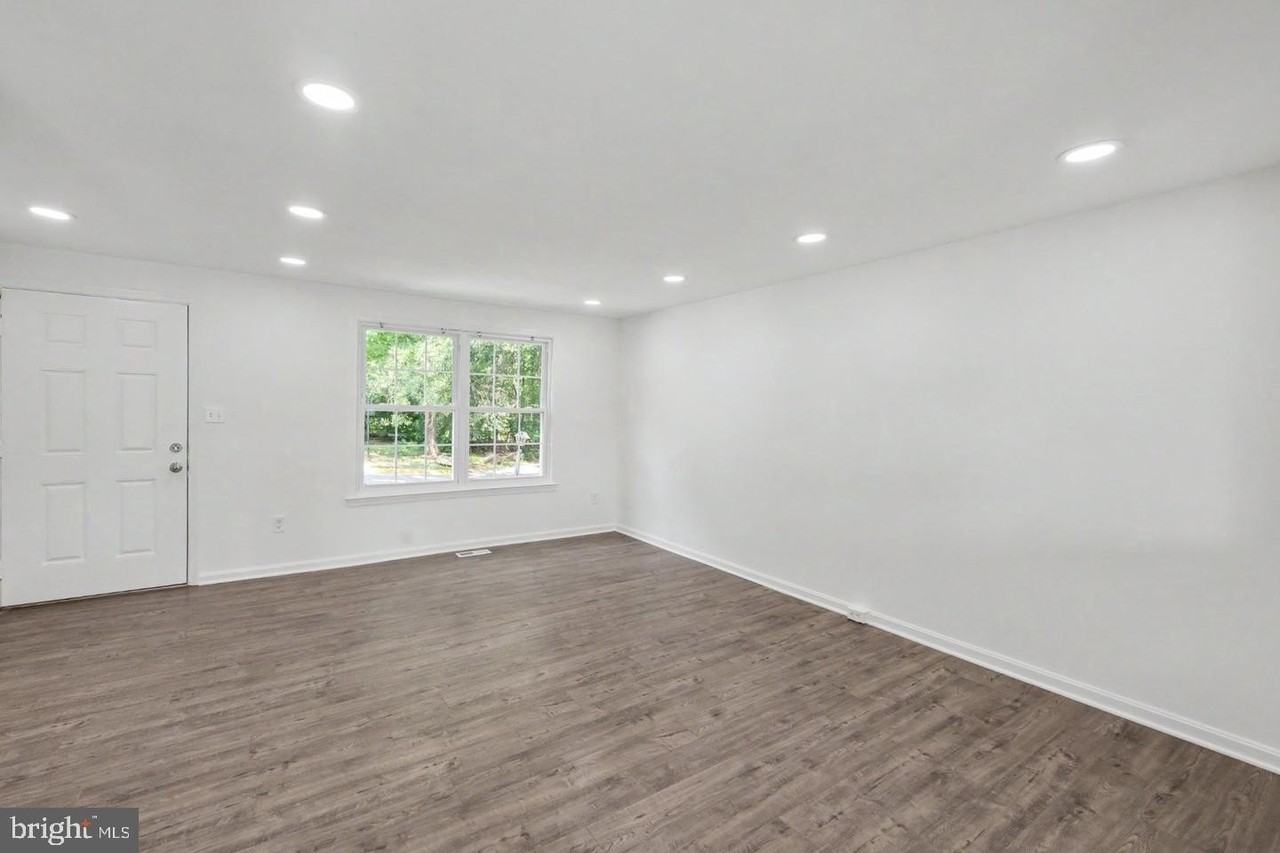 13803 Laura Ratcliff Ct - Photo 6 of 48
