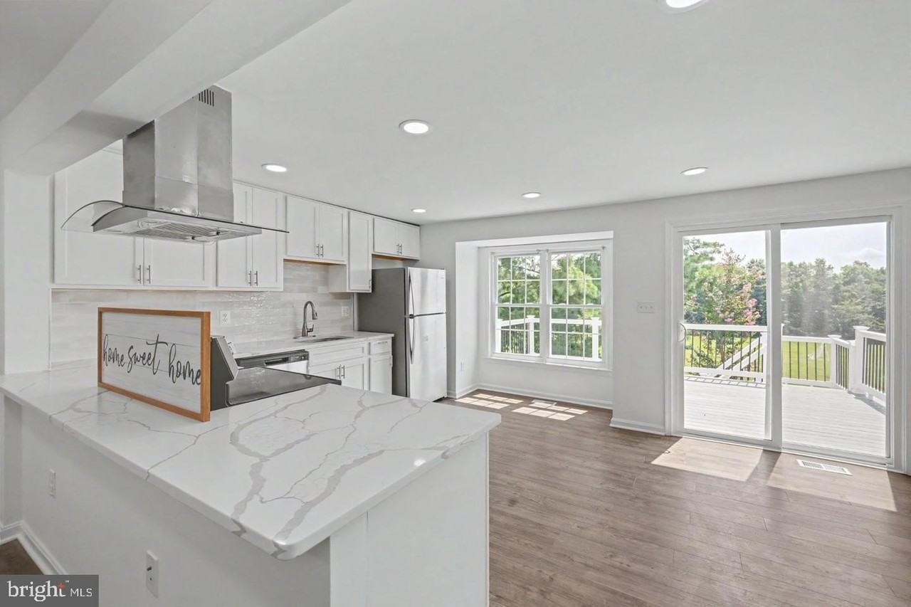 13803 Laura Ratcliff Ct - Photo 7 of 48
