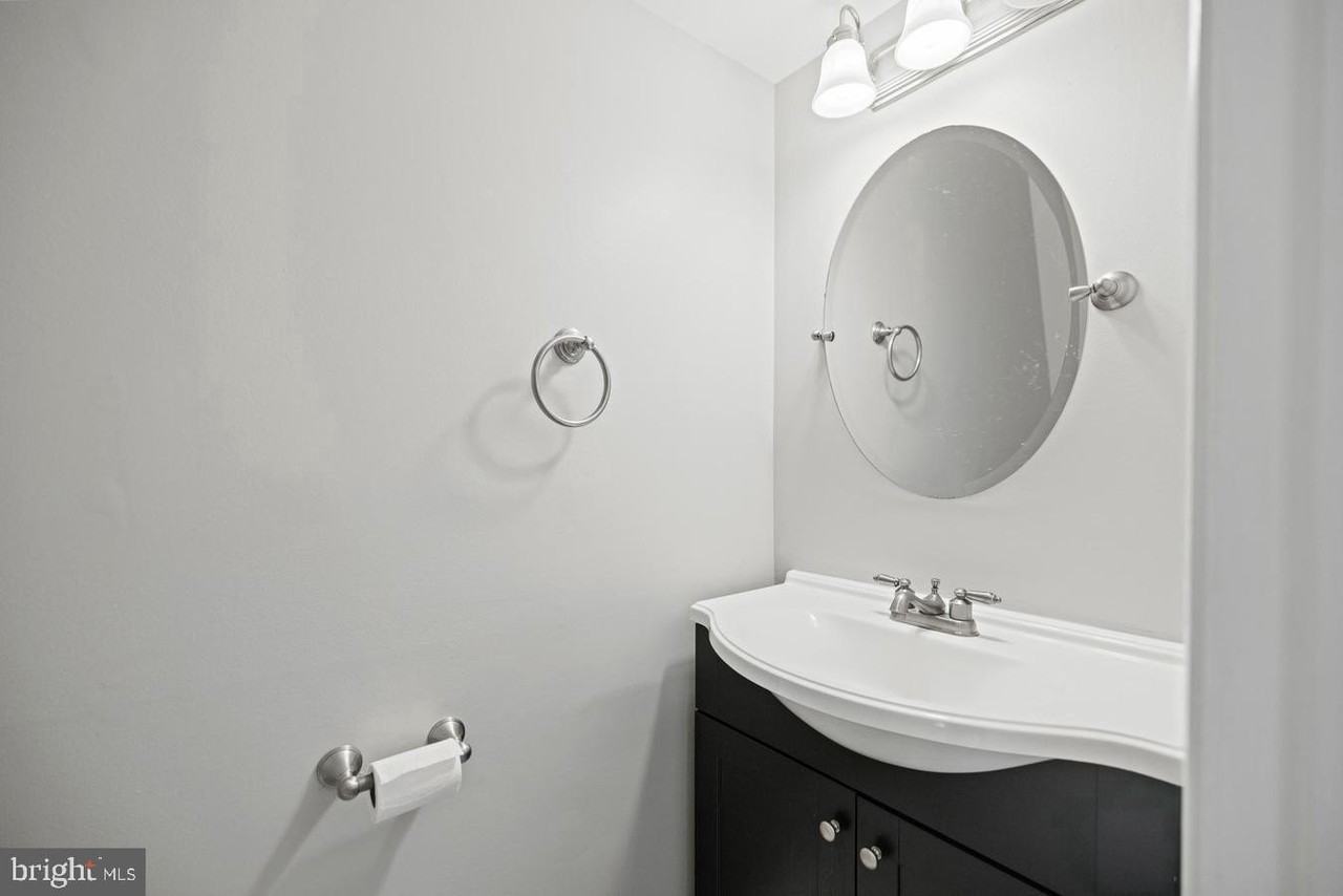 7442 Adams Park Ct - Photo 3 of 27