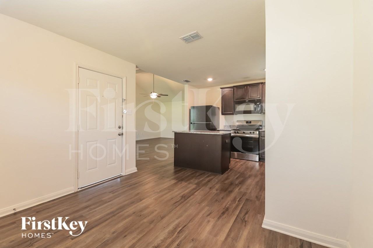 14235 Chaps Dr - Photo 6 of 19