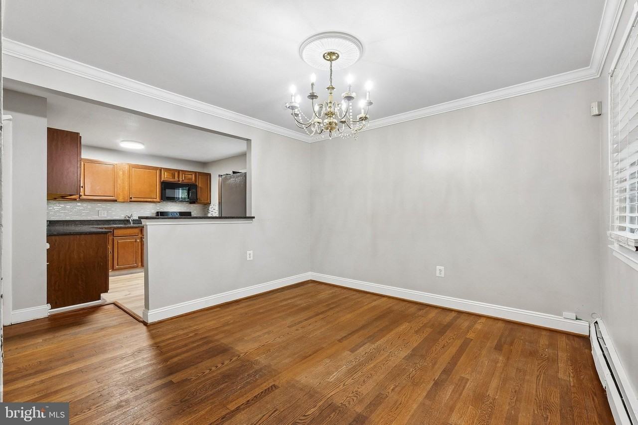 4528 Kingston Rd - Photo 4 of 28