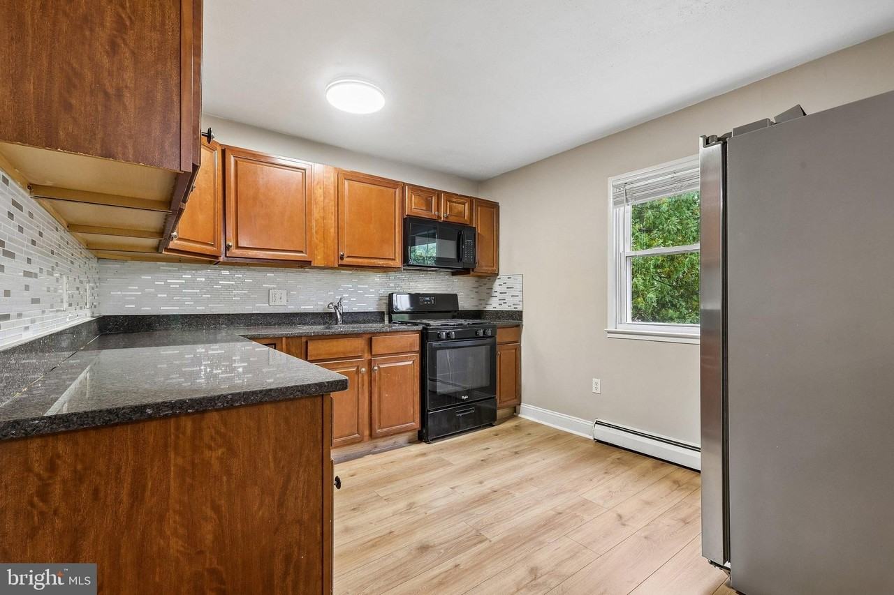 4528 Kingston Rd - Photo 5 of 28