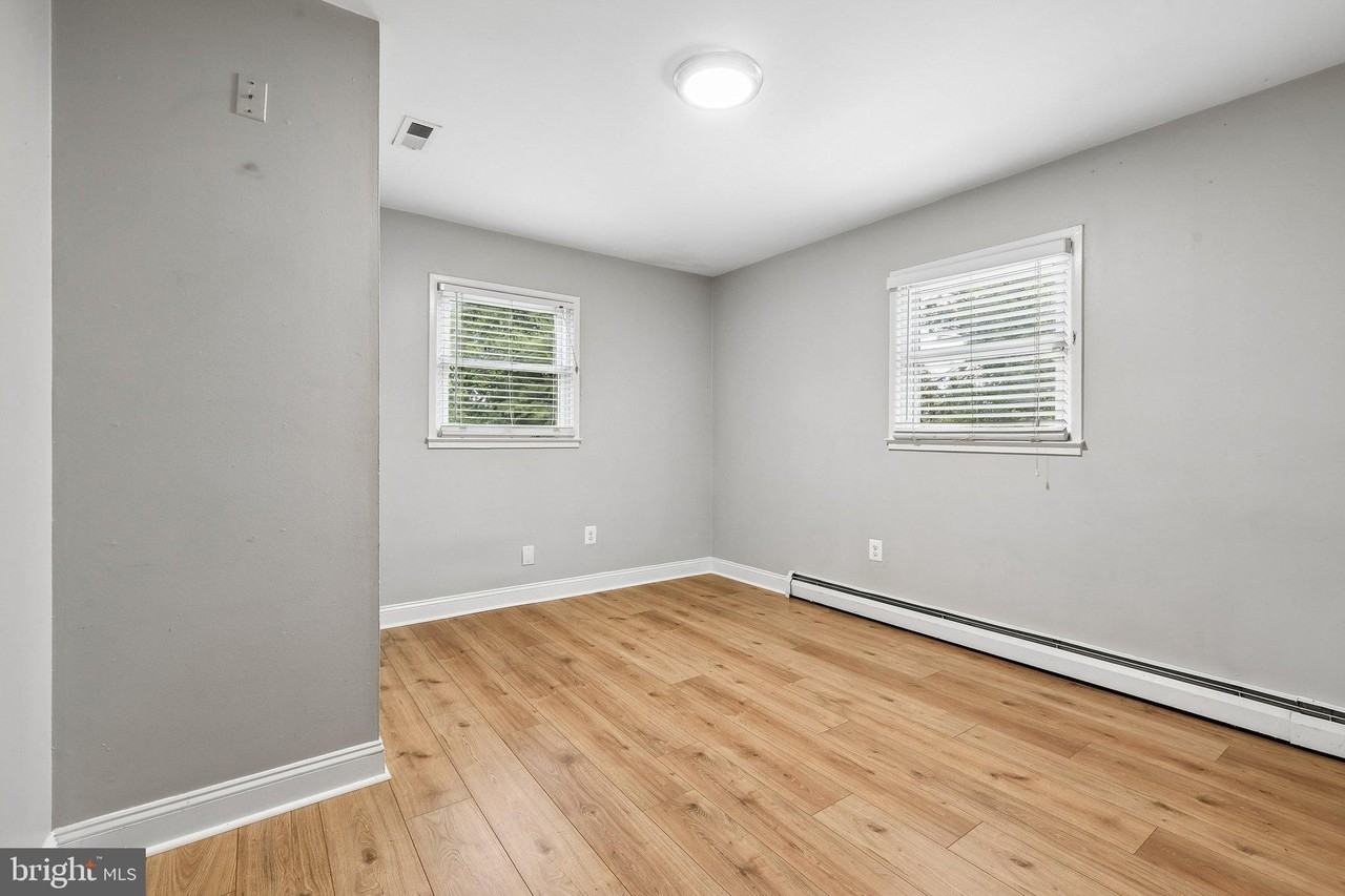 4528 Kingston Rd - Photo 7 of 28