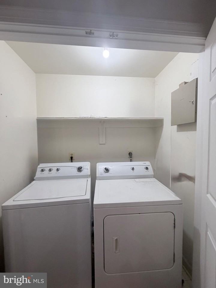 14066 Madrigal Dr - Photo 6 of 27