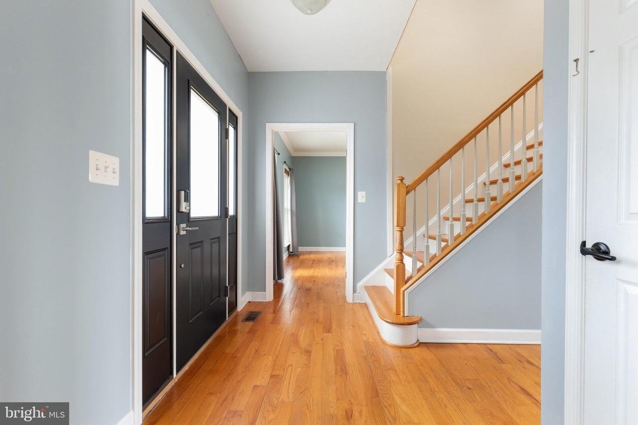677 Dellinger Dr - Photo 3 of 50