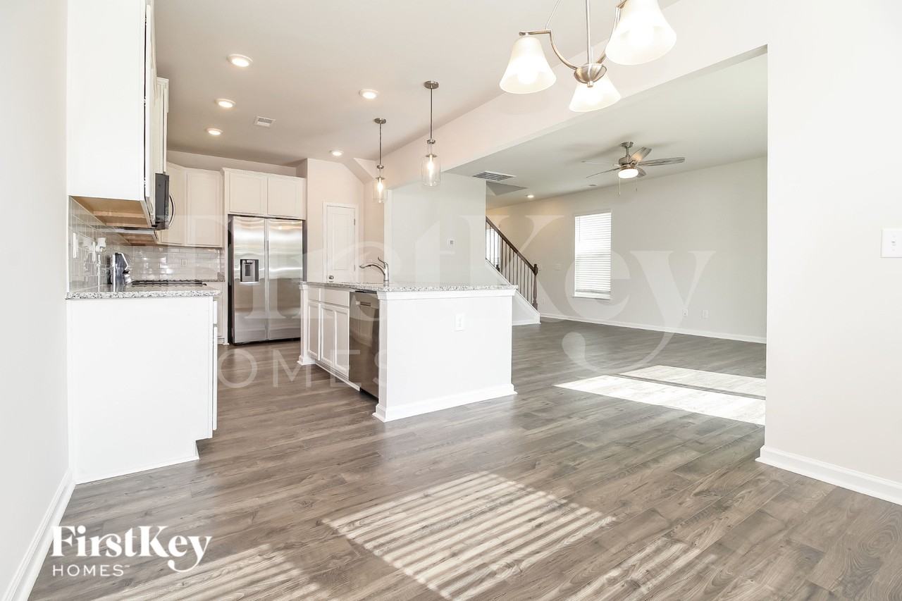 212 Ashborne Ln - Photo 5 of 18