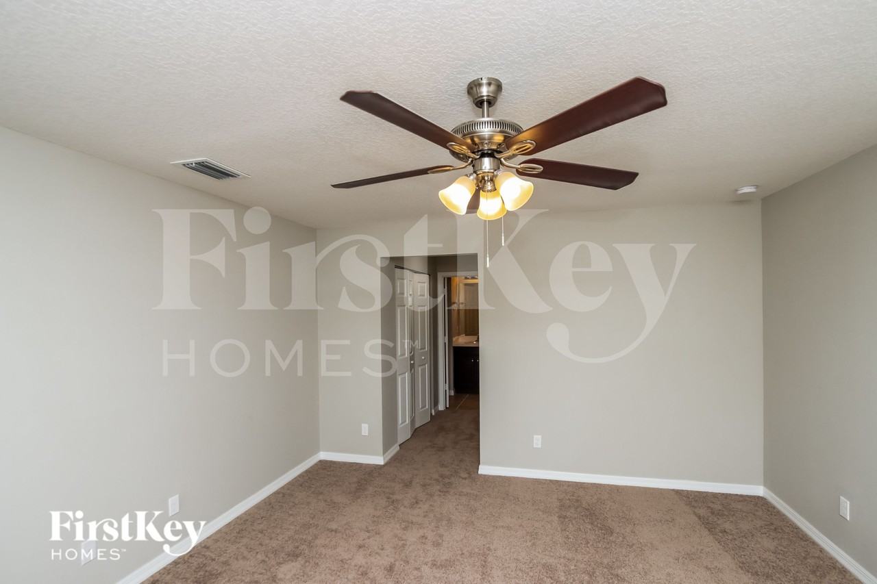 1018 Mohawk Ave Nw - Photo 7 of 16