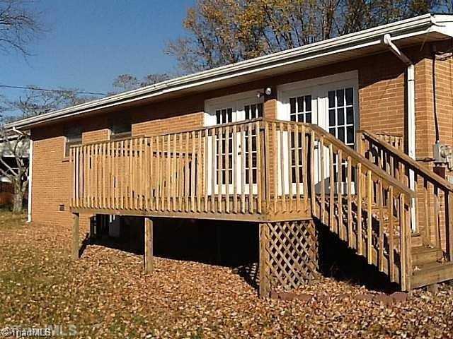 670 Holly Springs Rd - Photo 3 of 16
