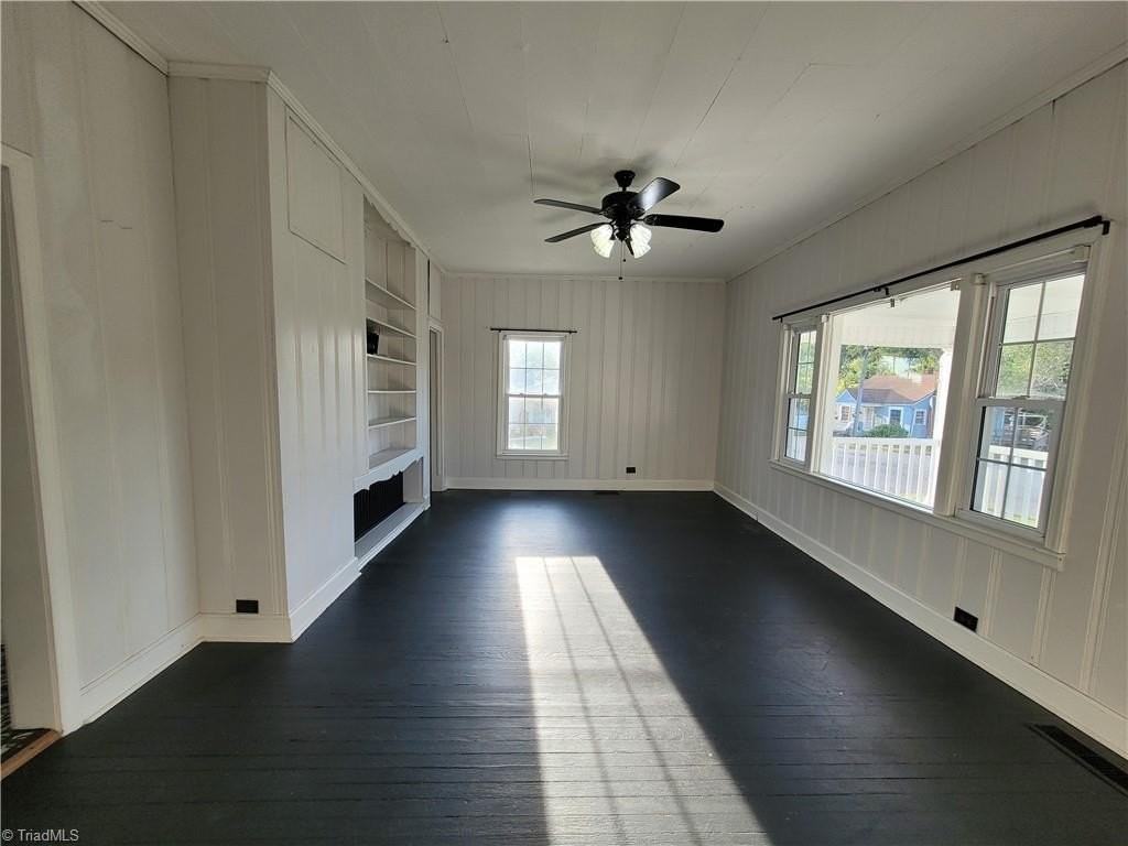 641 Sunset Dr - Photo 6 of 16