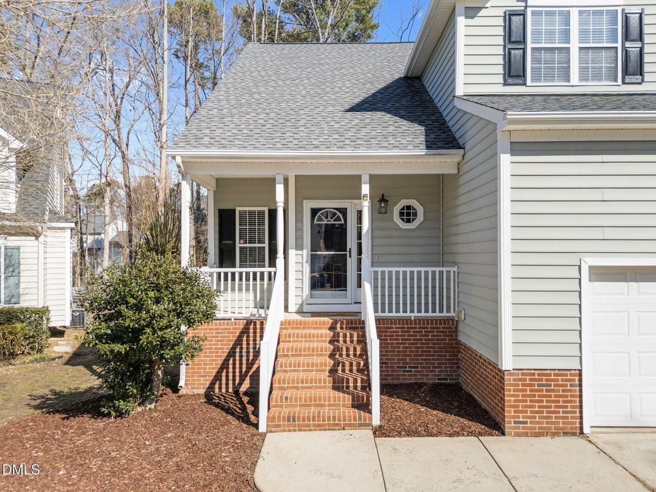 5210 Groveside Ct - Photo 6 of 43