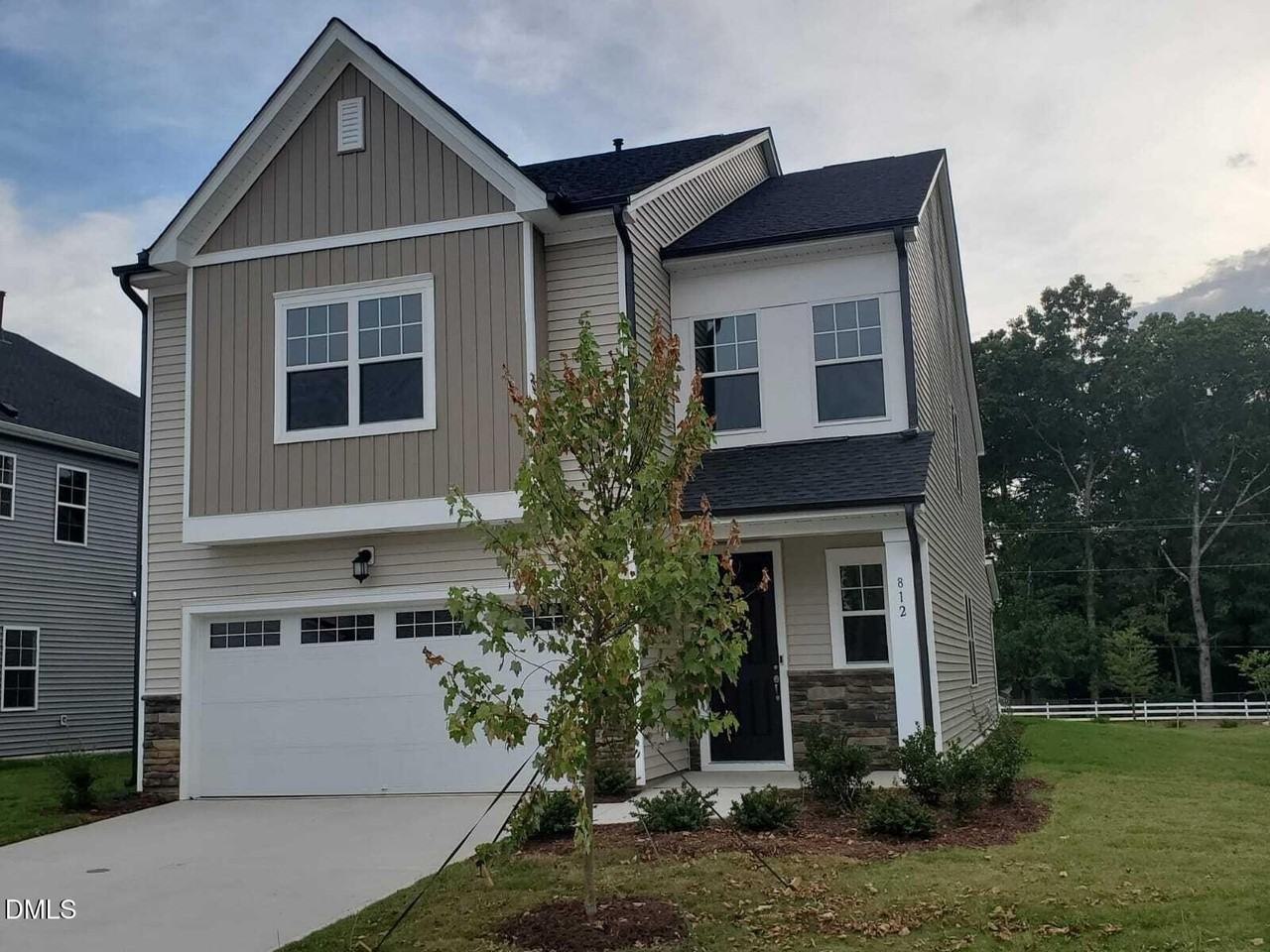 812 Matterhorn Dr - Photo 4 of 42