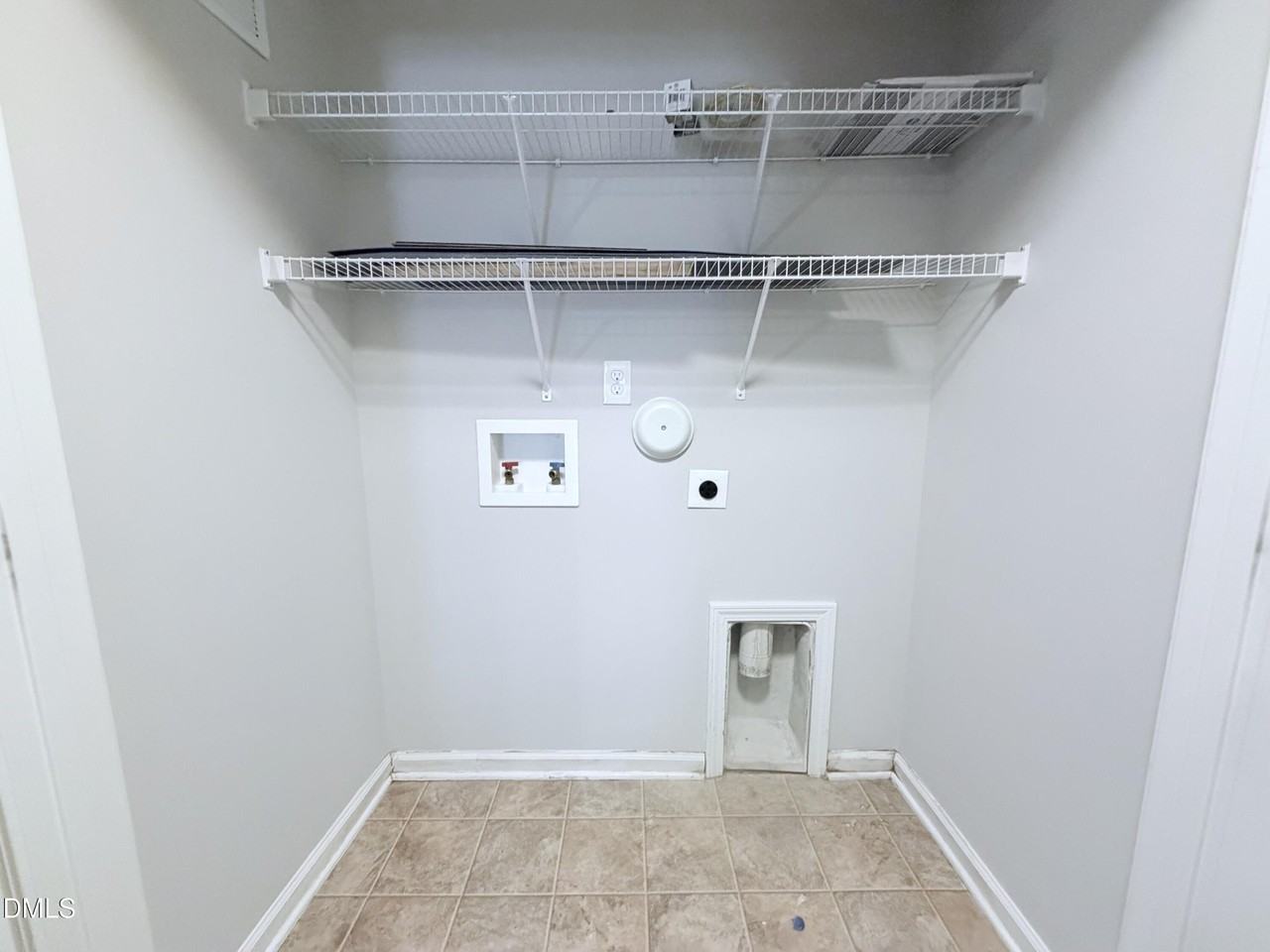 1903 Serenade Cir - Photo 4 of 11
