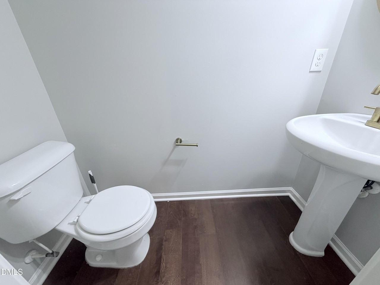 1903 Serenade Cir - Photo 5 of 11