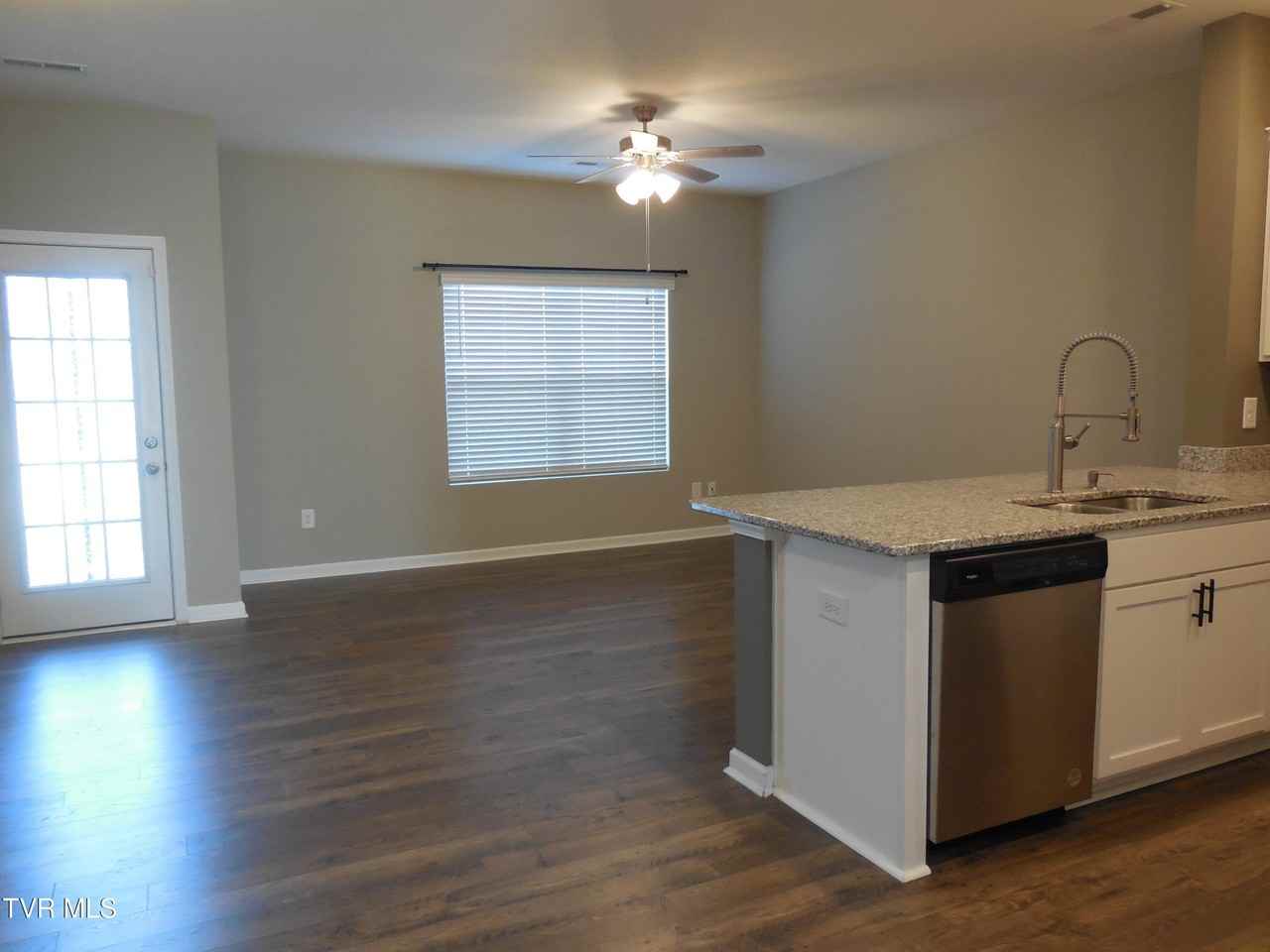 70 Moon Rock Ct #70 - Photo 5 of 20