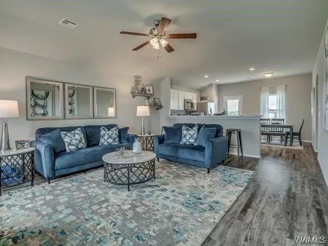 2536 Halo Ln - Photo 2 of 12