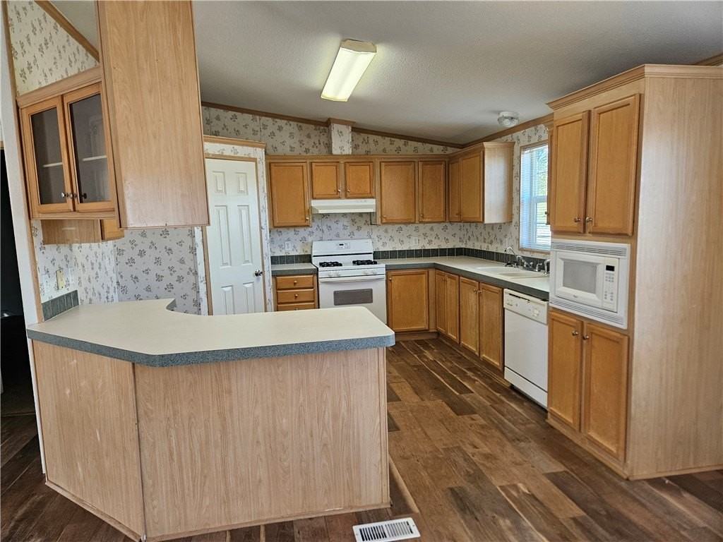 3315 S Ridge Ave - Photo 5 of 23