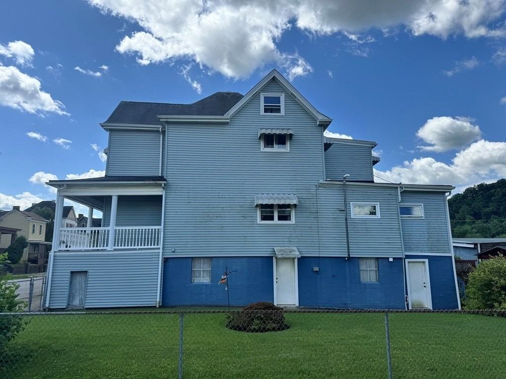 401 S Huron St - Photo 3 of 27