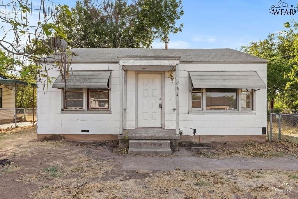 1613 Hawes Ave - Photo 3 of 34