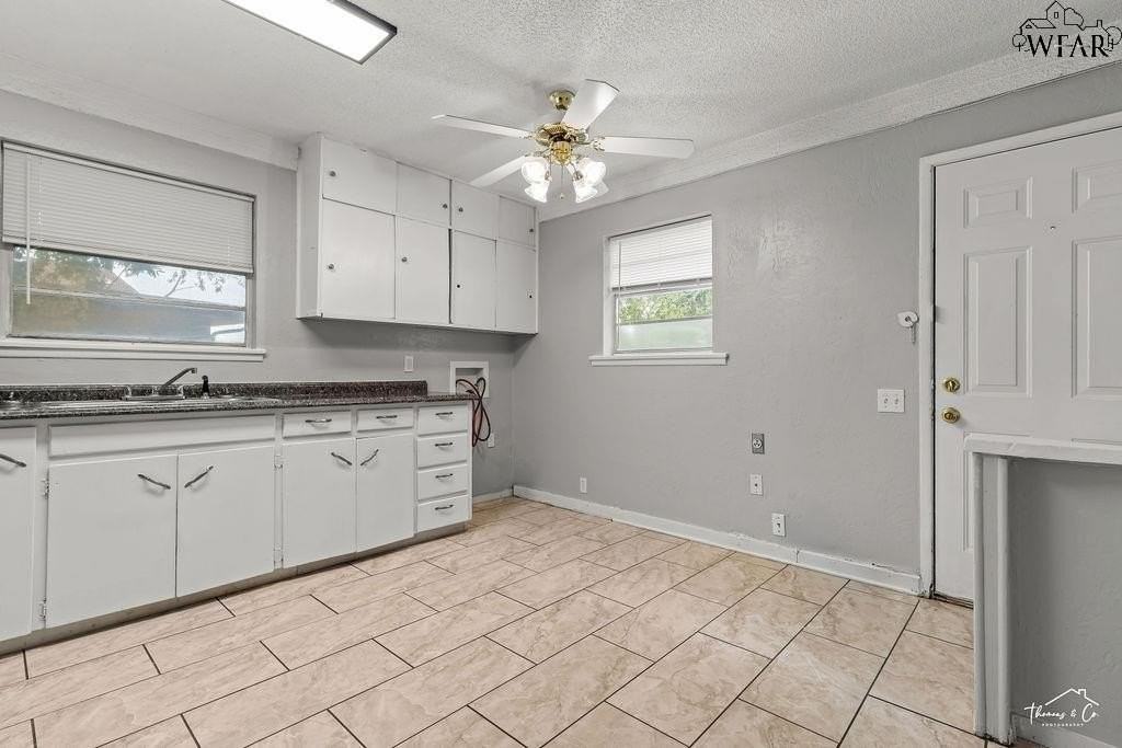 1628 Parkdale Dr - Photo 5 of 22