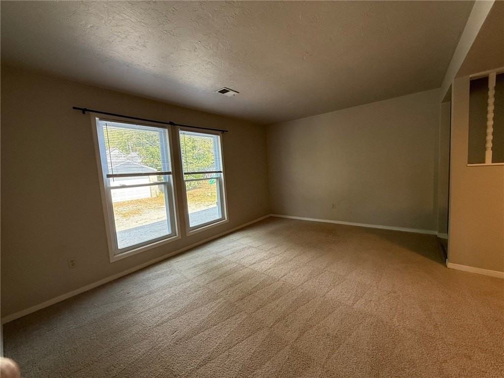 10 Brown Ave #5 - Photo 5 of 18