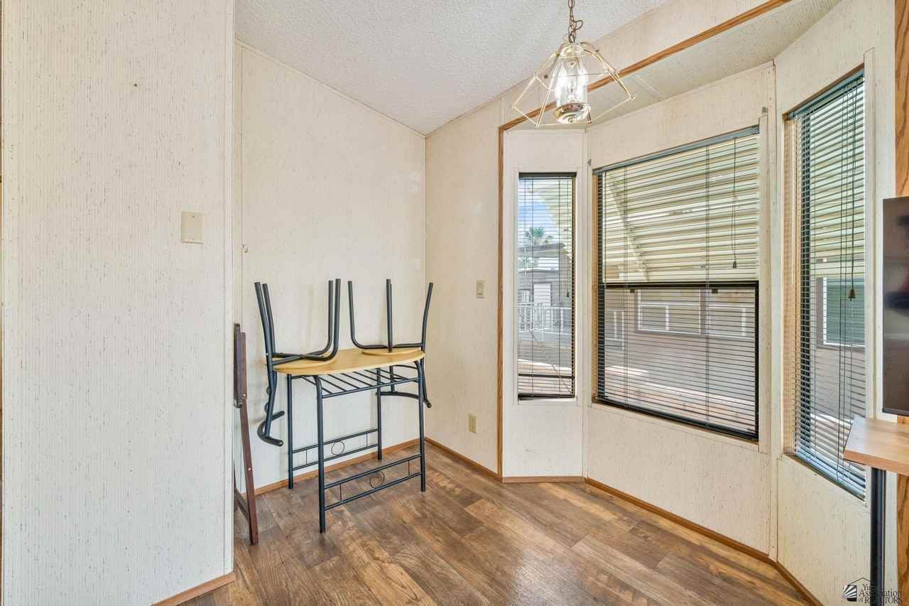 5707 E 32nd St - Photo 7 of 24
