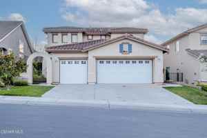 featured image of 671 Camino De La Luna