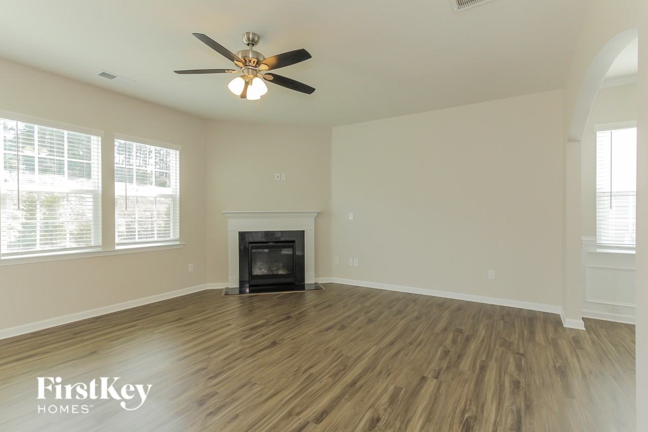 2188 Killian Creek Dr - Photo 5 of 15