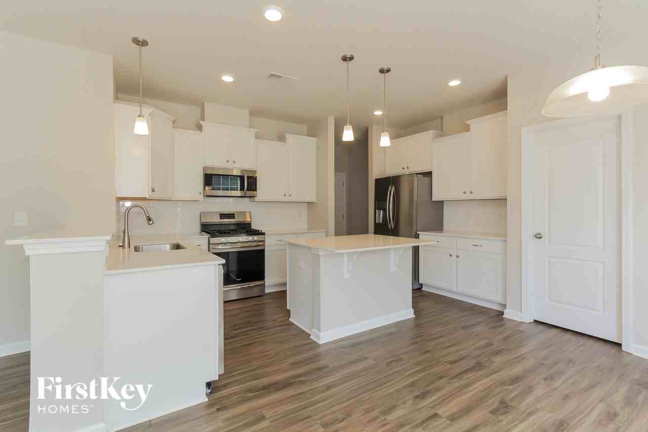 2188 Killian Creek Dr - Photo 6 of 15