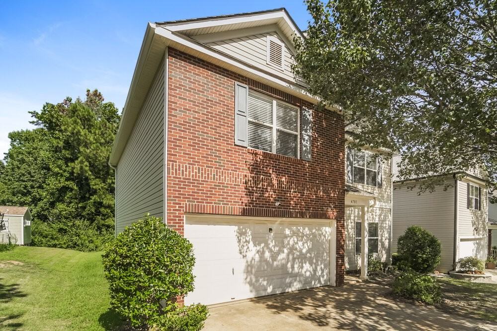 4701 Potters Glen Rd - Photo 4 of 17
