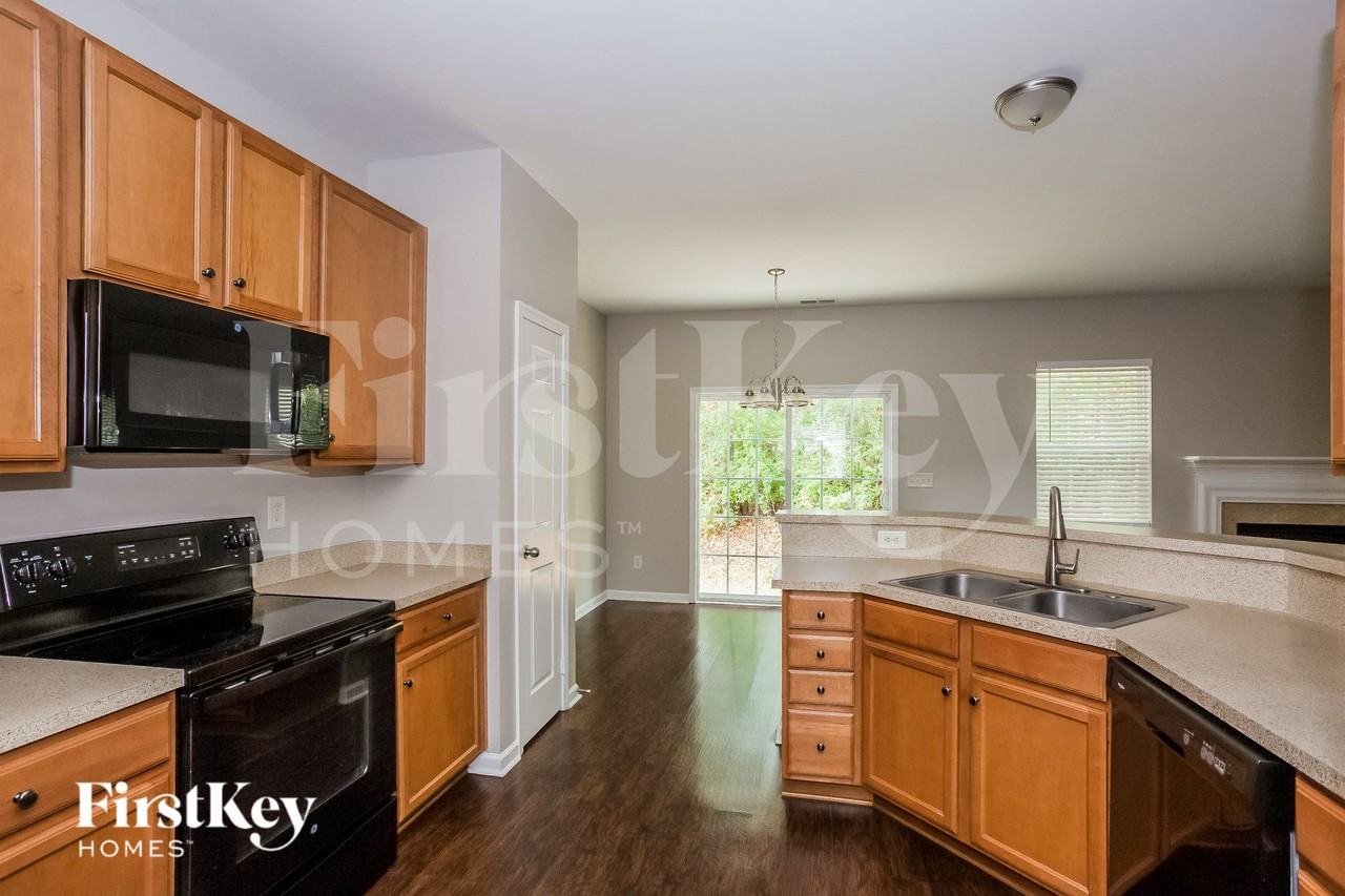 12815 Pearl Moon Ct - Photo 7 of 15
