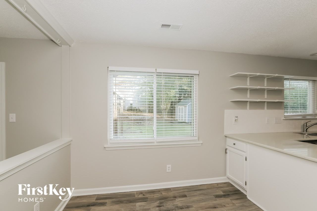 8416 Leeper Dr - Photo 6 of 15