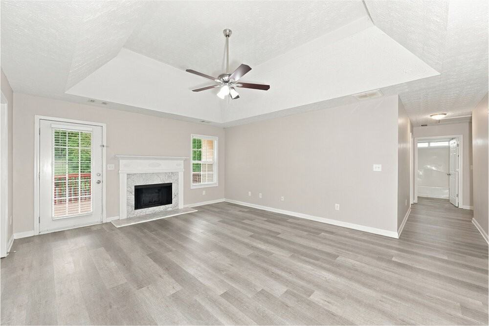 229 Clearwater Dr - Photo 3 of 16