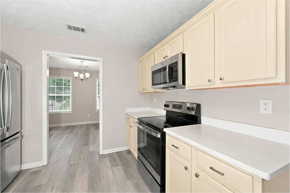 229 Clearwater Dr - Photo 6 of 16