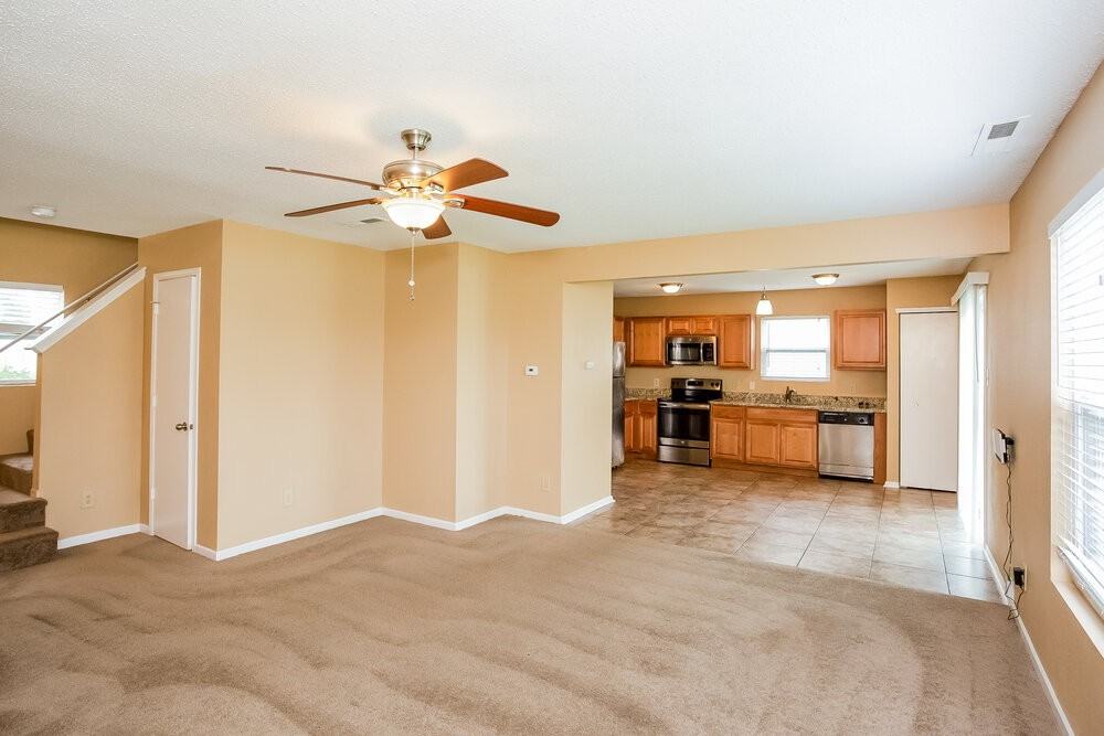 313 Long Bow St - Photo 5 of 25