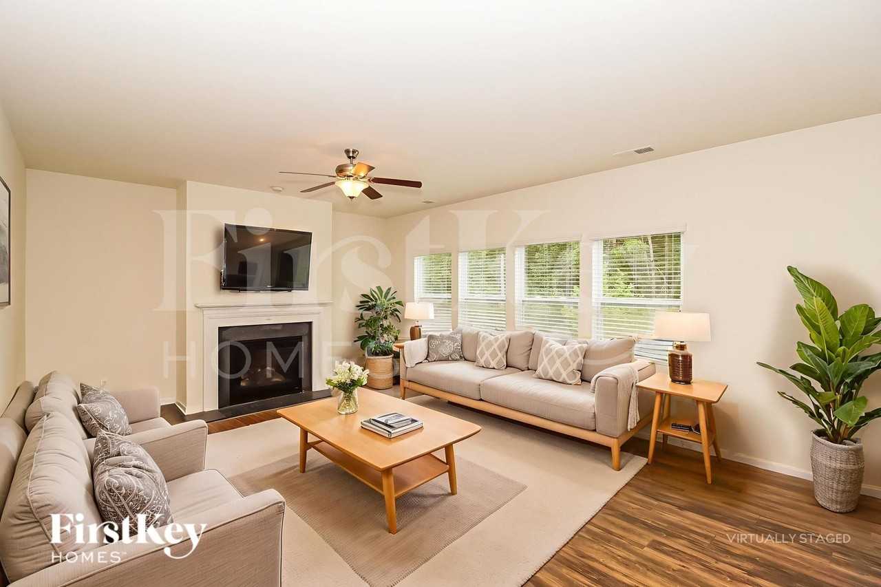 6164 Durango Way - Photo 5 of 19