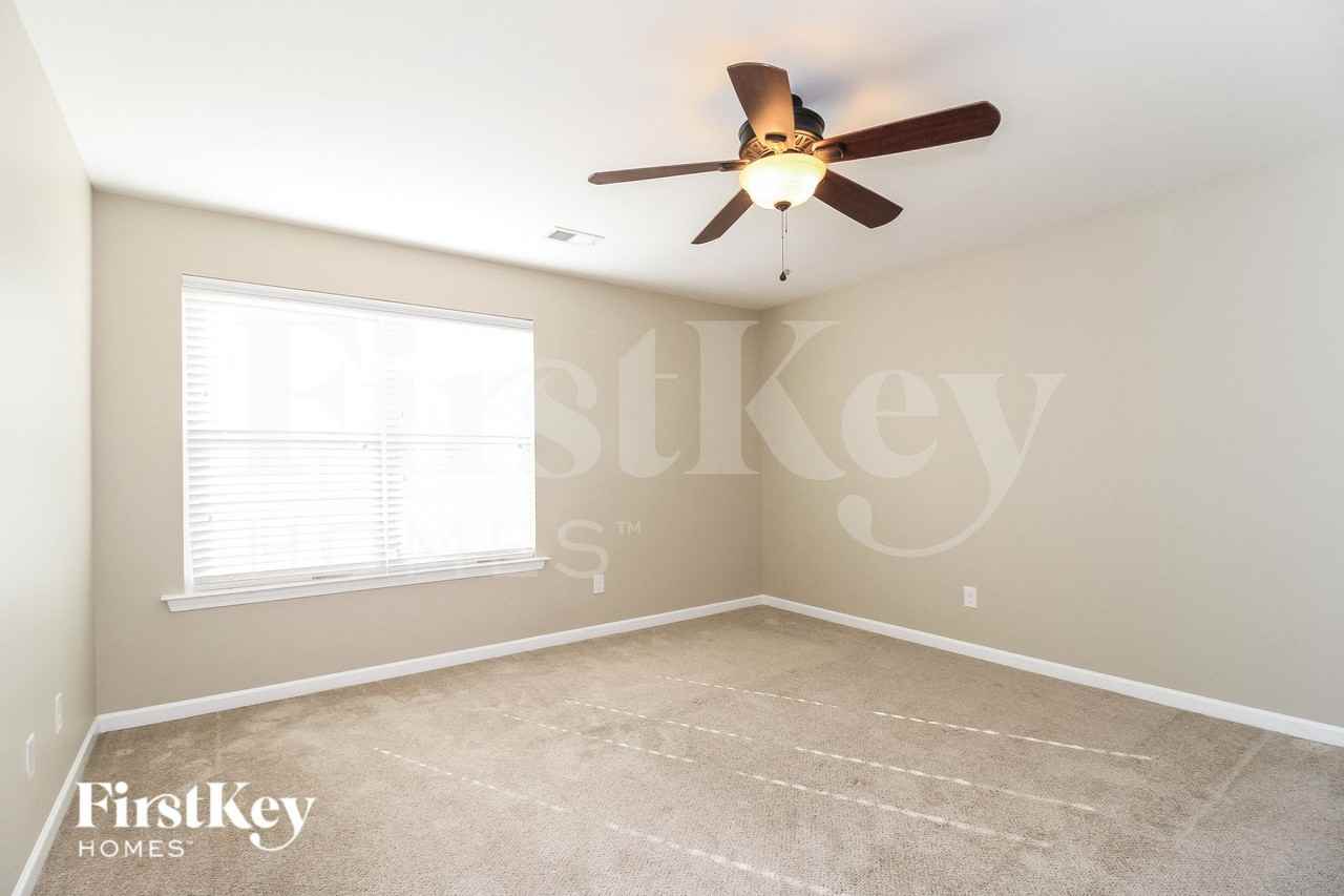 5699 Misty Hill Cir - Photo 7 of 15