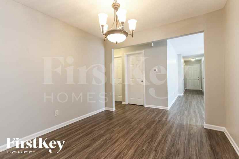 5446 Dollar Forge Ct - Photo 5 of 15