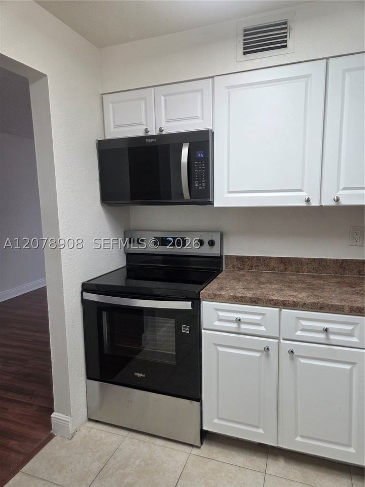 4910 Nw 79th Ave #201 - Photo 3 of 15