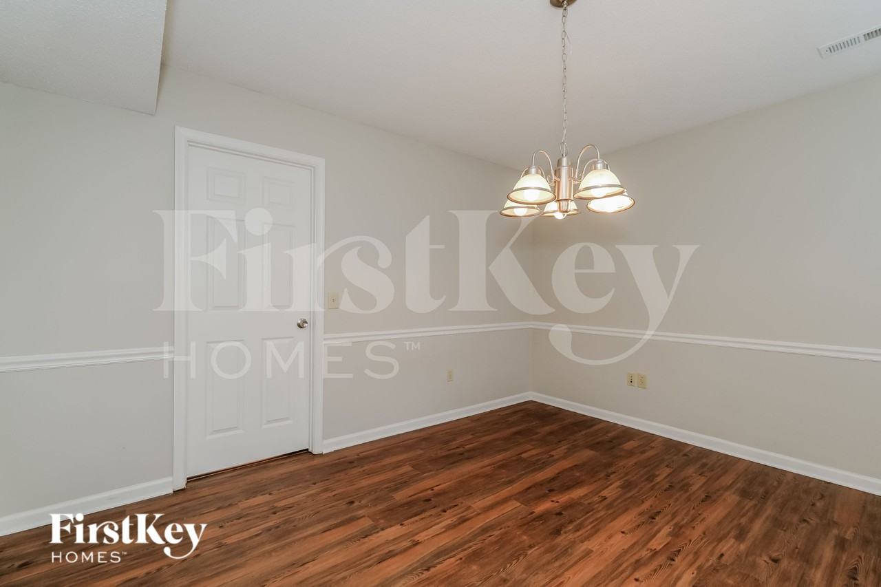 4600 Pine Cove Rd - Photo 4 of 16