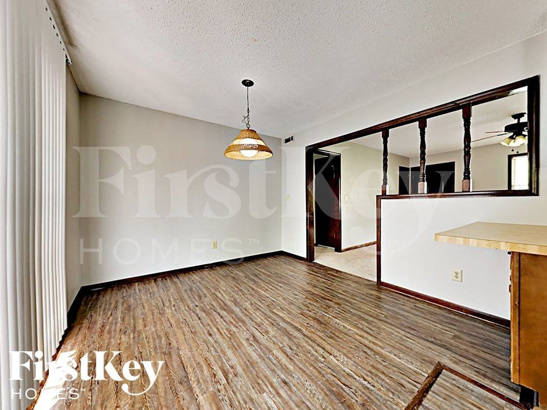 4477 Sardis Dr - Photo 5 of 14