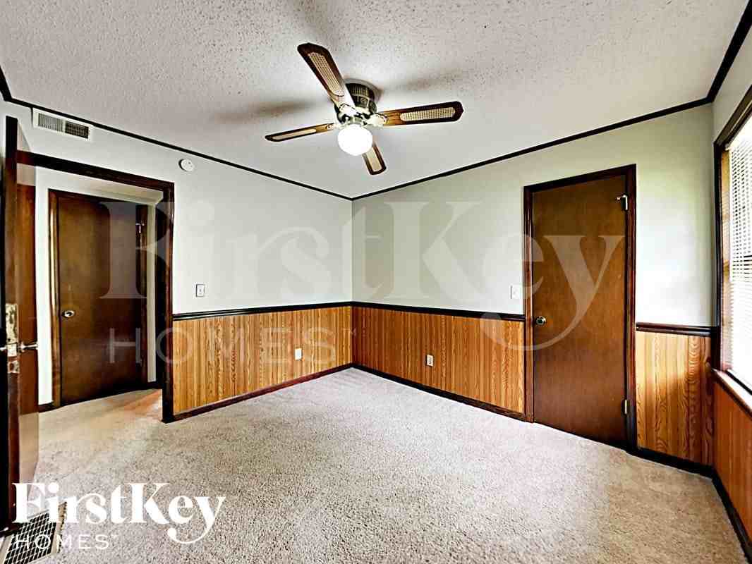 4477 Sardis Dr - Photo 6 of 14