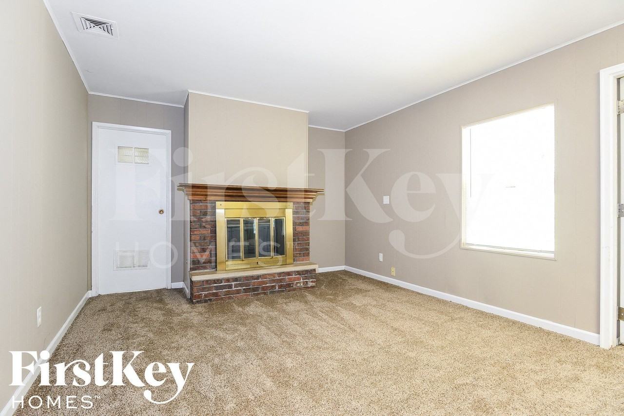 3 Edgestone Ct - Photo 4 of 15