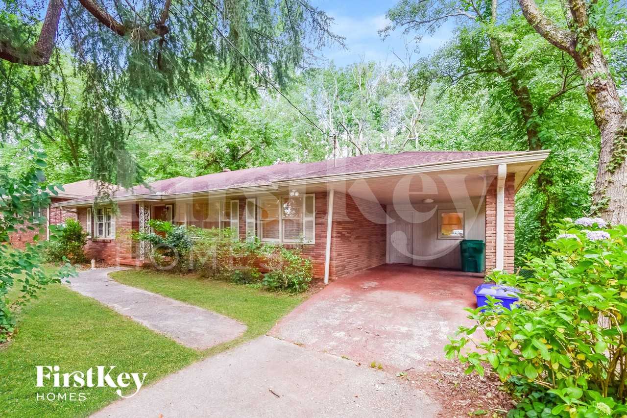 1885 Long Dr - Photo 2 of 15
